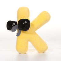 Alphabet personnalisé doux en peluche lettre oreiller jouet couette pour enfants cadeau d'anniversaire anglais Alphabets peluches par Lore Plushies