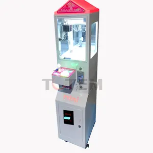 Machine de grue de griffe d'arcade de jeux à jetons en plastique