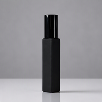 Flacon de parfum en verre transparent de 10 ml et 15 ml, flacon d'échantillon de parfum portable avec bouchon noir et doré pour les voyages