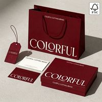 Ensemble de marquage de vêtements de luxe sur mesure : Sac de shopping en papier bordeaux recyclable haut de gamme, boîte cadeau pour vêtements et étiquette personnalisée