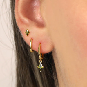 ต่างหูห่วงอเนกประสงค์ประดับเพชรทรงข้าวหลามตัดสีเขียวมะกอก รุ่น CANNER New Olive Diamond Green Diamond S925 เงินแท้ - Product Image 5