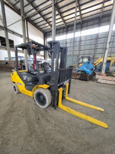 Montacargas diésel Komatsu FD30 de 3 toneladas, original de Japón, listo para trabajar, al mejor precio, de alta calidad, en oferta en CHINA. - Product Image 3