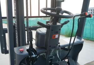 ज़ोंगली इलेक्ट्रिक फोर्कलिफ्ट 2.0 टन लिथियम लीड-एसिड बैटरी 8h रनटाइम फास्ट चार्ज लाइट एडजस्टेबल सीट 3000-6000 मिमी - Product Image 4