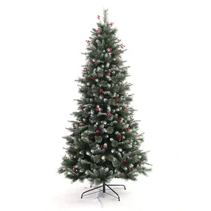 شجرة عيد الميلاد الاصطناعية عالية الجودة المزودة بالتوت الأحمر المطبوع بالثلج