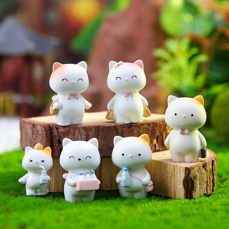 Six figurines Miaou Miaou