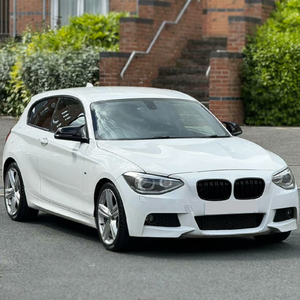 Nuovo Stile 2026 Kit Carrozzeria Auto per <span class=keywords><strong>BMW</strong></span> Serie 1 <span class=keywords><strong>F20</strong></span> 2011-2014 Aggiornamento Kit Completo <span class=keywords><strong>Accessori</strong></span> Paraurti Anteriore e Posteriore con Kit Griglia - Product Image 2