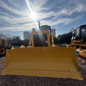 Niveleuse à moteur Shantui 250H d'occasion, modèle 2024, 23,5T, capacité de nivellement de 4,6m, moteur Cummins 175kW, pompe 99% neuve, logistique portuaire/de chantier - Product Image 2