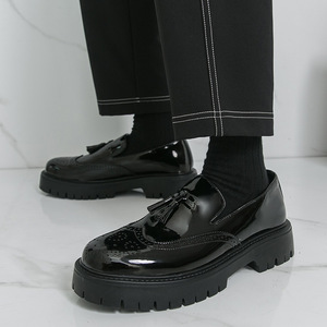 Chaussures en cuir décontractées et confortables pour hommes, style britannique, avec pompons, grande taille, version coréenne, anti-odeur, collection 2026 - Product Image 1