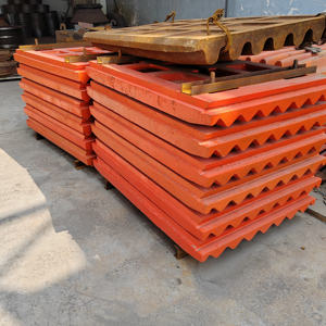 Plaques de mâchoires en acier au manganèse de 18 % Zhengzhou Yiwei pour concasseurs à mâchoires de mines et concasseurs mobiles haute performance - Product Image 1