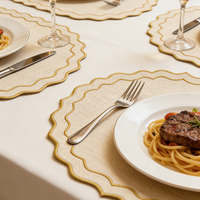 Sets de table en tissu personnalisés haut de gamme, sets de table de mariage en lin brodé de luxe, bord festonné rond pour table à manger