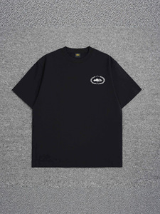 เสื้อยืดโอเวอร์ไซส์สีดำ ผ้าฝ้าย คอกลม แขนสั้น พิมพ์ลายโลโก้ด้วยเทคนิคซิลค์สกรีน ทรงหลวม สไตล์สตรีทแวร์ - Product Image 4