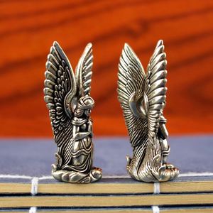 Statue d'ange vintage en laiton artisanal, figurine de gardien en métal électroplaqué pour la décoration intérieure et les objets de collection - Product Image 3