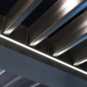 Pérgola Eléctrica de Aleación de Aluminio con Tela Oeko-Tex 100 Impermeable y Resistente al Viento para Uso en Exteriores y Patios - Product Image 5