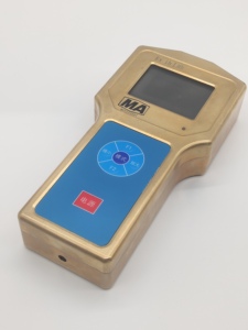 YHL3.7 เครื่องตรวจสอบฉนวนสายไฟแบบพกพา น้ำหนักเบา ความแม่นยำสูง มาตรฐาน IP54 รับประกัน 1 ปี พร้อมหน้าจอแสดงผลที่ใช้งานง่าย ตรวจจับข้อบกพร่องของฉนวนสายไฟแบบเรียลไทม์ - Product Image 4