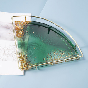 C-0311 diyエポキシ樹脂光沢のある大規模シリコーンgeodeトレイモールドフルーツトレイコースター棚金属サポートシリコーン型 - Product Image 3