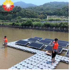 Estructura de Montaje Flotante para Paneles Solares Trip Solar HDPE con Paneles de Silicio Cristalino, Inclinación de 15°, Color Gris, Garantía de 10 Años - Product Image 4