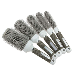 <span class=keywords><strong>Spazzola</strong></span> <span class=keywords><strong>per</strong></span> <span class=keywords><strong>Capelli</strong></span> in Ceramica Resistente al Calore, <span class=keywords><strong>Spazzola</strong></span> Districante <span class=keywords><strong>per</strong></span> Parrucchieri, Prezzo all'Ingrosso, <span class=keywords><strong>Spazzola</strong></span> Rotonda Ionica in Plastica ABS e Nylon - Product Image 5