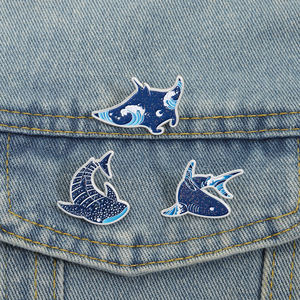 Kartun berkilau bawah air makhluk laut Enamel pin Glitter Manta Ray lumba-lumba bros bros Lapel lencana hadiah perhiasan - Product Image 1
