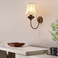 Lampe murale LED vintage américaine rétro moderne pour chambre à coucher, en fer, E14, avec interrupteur, abat-jour blanc personnalisable pour salon