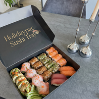 Boîte à sushi haut de gamme personnalisée avec compartiments et porte-sauce, plateau de service en papier kraft pour plats à emporter