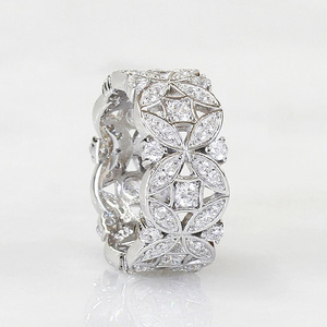 Anello con Design a Quadrifoglio, Anello Creativo da Dito per Donne - Product Image 3