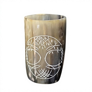 Taza Hecha a Mano de Cuerno de Búfalo Ecológica |   Jarra Vikinga Natural de Cuerno de Buey para Cerveza, Vino y Sidra |   Oficina en Casa Moderna y Lujosa - Product Image 1