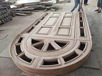 Porte double en bois massif de style traditionnel pour villa, porte d'entrée en bois ovale finie avec des motifs ronds
