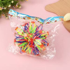 Balle extensible lumineuse magique personnalisée - Jouet éducatif et anti-stress pour enfants - Product Image 2