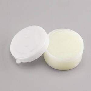 Gelée de pétrole blanche de qualité industrielle à livraison rapide CAS 8009-03-8 pour lubrifiants avec emballage personnalisé et meilleur prix - Product Image 1