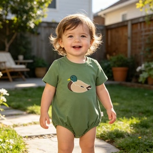 Combinaison courte à manches courtes pour bébé, modèle SR3444 RTS, motif canard vert, vente en gros, ensemble pyjama enfant. - Product Image 1