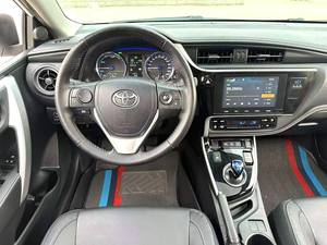 โตโยต้า โคโรลล่า ปี 2019 เครื่องยนต์คู่ <span class=keywords><strong>E</strong></span>+ <span class=keywords><strong>1.8</strong></span> รุ่นหรู <span class=keywords><strong>CVT</strong></span>, รถซีดานไฮบริดมือสอง, เทคโนโลยี PHEV แบบเสียบปลั๊ก & ชุดแต่งหรู - Product Image 5