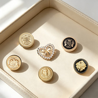 Boutons métalliques personnalisés multi-formes pour vêtements, collection d'emblèmes vintage en strass en forme de cœur, attaches pour vêtements et bagages