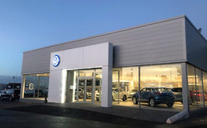 Fast Build <strong>Hall</strong> Prefabricated Steel Structure Construction Warehouse Design Car 4S Showroom <strong>Hall</strong> - Product Image 3