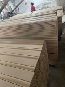 Plinthes en <span class=keywords><strong>bois</strong></span> massif MDF de haute qualité, personnalisables, pour la décoration et l'ingénierie, sortie d'usine - Product Image 2