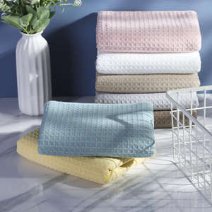 Serviette à main en gaufre avec logo brodé personnalisé, couleur unie, torchon pour une absorption d'eau élevée, super doux, torchon à thé - Product Image 1