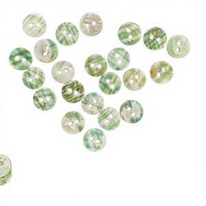 Botones Decorativos de Concha Natural Blanca de Alta Calidad con 2 Agujeros, Ecológicos, Estilo Moderno, Hechos a Mano, FAIZA CRAFT FC-8147 para Abrigo - Product Image 1