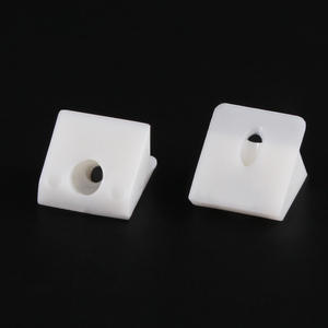 Conectores Triangulares Modernos Blancos Pequeños para Gabinetes de Esquina con Panel Trasero de Plástico, para Armarios, Zapateros y Estantes de Baño - Product Image 4