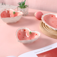 Série rose Vaisselle chinoise de haute valeur, ensembles de vaisselle à la fraise, vaisselle mignonne pour filles