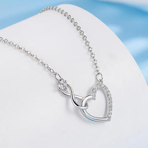 Collier de luxe pour femmes en argent sterling 925 de qualité supérieure, avec des cœurs entrelacés en zircone cubique 3A - Product Image 6