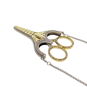 Tijeras de Costura <span class=keywords><strong>Chatelaine</strong></span> con Funda Repujada, Tijeras de Bordado Portátiles Chapadas en Oro con Collar, Regalo para Amantes de las Manualidades - Product Image 1