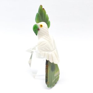 รูบี้โซไซต์/ไวท์แคลไซต์/ไครโซเพรส แกะสลักนกแก้วขนาด L รุ่น BJ2645 - Product Image 1