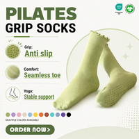 Chaussettes de Pilates en coton personnalisées avec logo, pour femmes, à volants, imprimé fraise et cerise brodé, antidérapantes en PVC, chaussettes mi-mollet