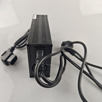 Adaptateur de charge universel haute efficacité étanche 72V 250W avec sortie de courant stable 3A pour l'entretien des motos électriques