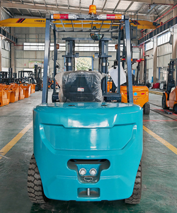 Chariot élévateur diesel Xingzhou 5-7 tonnes 4x4 avec cabine FOPS/ROPS, pneus pleins et mât à deux/trois étages pour ateliers et matériaux de construction - Product Image 6
