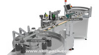 Máquina de etiquetado envolvente automática SKILT con alimentador y plato giratorio de colección para botellas, latas, tarros