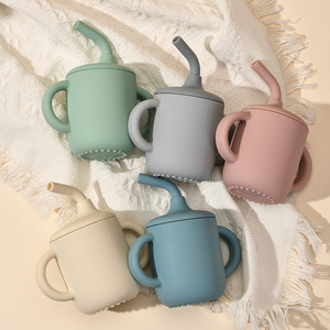 Tasse à bec verseur en silicone de qualité alimentaire pour bébé, avec poignées et bec en forme de bec de canard, plusieurs couleurs disponibles, tasse à boire en silicone souple, vente chaude - Product Image 5