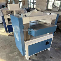 Machine à raboter le bois automatique double face pour l'épaisseur du bois, utilisée dans les usines de traitement du bois
