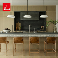 Allandgroup Armoire de cuisine sur mesure de luxe en bois véritable nord-américain à grain naturel, design cannelé, avec accessoires