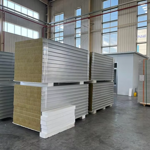 Panneau sandwich en laine de roche haute densité <span class=keywords><strong>avec</strong></span> surface métallique pour <span class=keywords><strong>l</strong></span>'<span class=keywords><strong>isolation</strong></span> des entrepôts et des murs extérieurs - Product Image 6