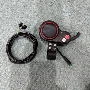 Pièces de trottinette électrique 72V 8000W 10000W Jingbo FOC 72V 45A 50A : Contrôleur, écran, accélérateur et écran central pour trottinette - En vente - Product Image 3